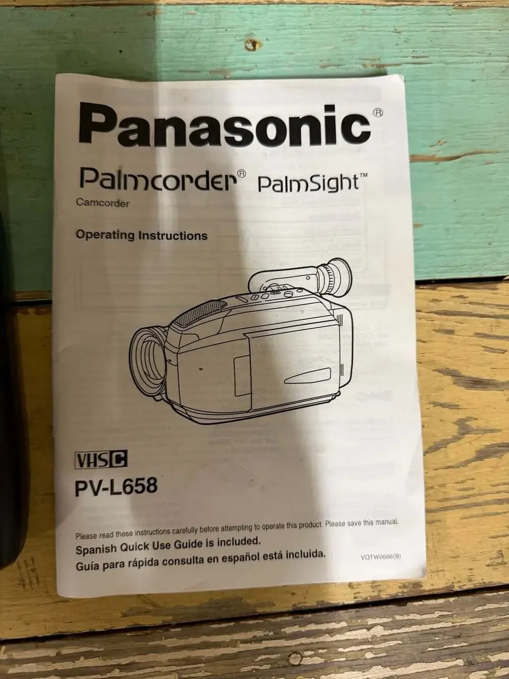 Panasonic Palmcorder PalmSight PV-L658 VHS-C Camcorder with AC Adapter & Manual
